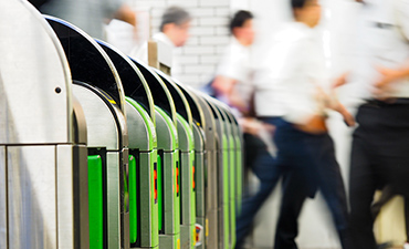 JR津田駅北口徒歩3分、駐車場完備